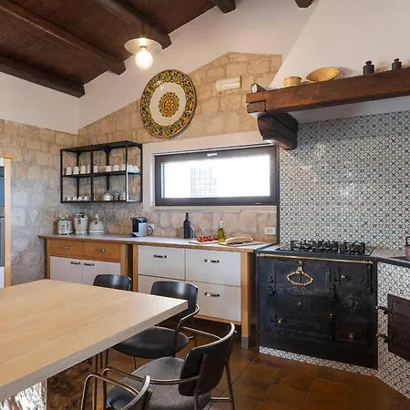Vila Corte Antigua Rosolini