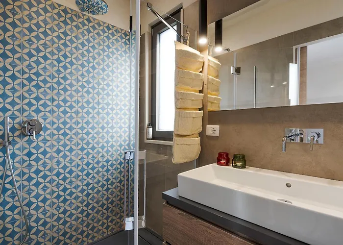 Corte Antigua * 罗索利尼