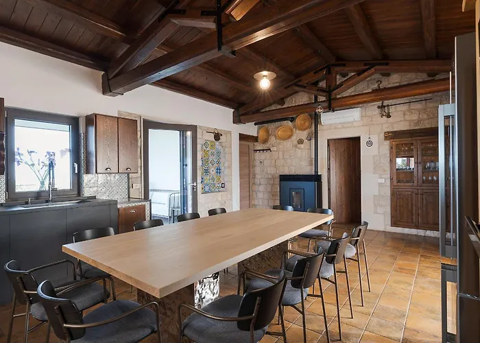 别墅 Corte Antigua 罗索利尼