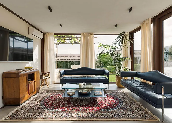 Corte Antigua * 罗索利尼